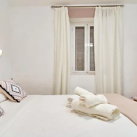 Holiday home Casa Victoria G